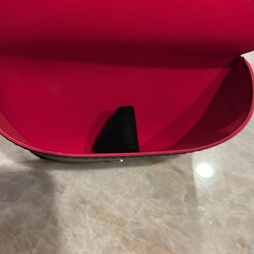 Ray-Ban this listing
